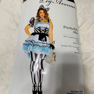 Alice in Wonderland Halloween Costume/Cosplay 3x/4x